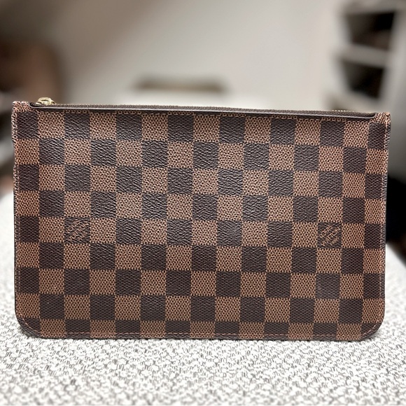 Never been used LV Monogram Neverfull MM Pochette in Damiere w/ gold hardware - Picture 1 of 6